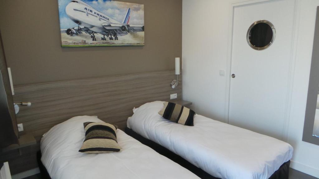 Airport-Hotel Моргар Экстерьер фото